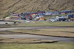 Hvalvík mit der Mündung des Flusses Storá