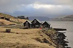 Einige Häuser am südlichen Rand des Dorfes