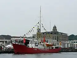 Feuerschiff Fehmarnbelt vor der Walzenmühle Flensburg (Dampf&nbsp;Rundum&nbsp;2007)