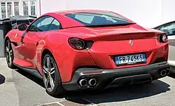 Heckansicht mit geschlossenem Dach