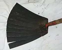 Feuerpatsche aus Metall