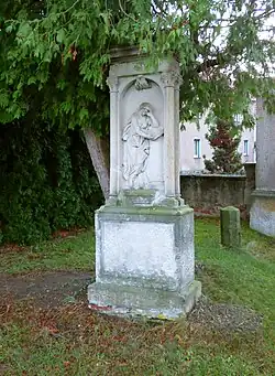 Historisches Grabmal