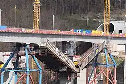 Portalhaube am östlichen Tunnelportal (Mai 2021)