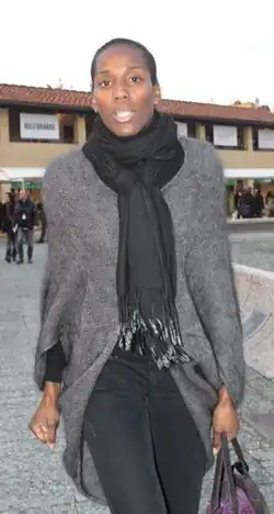 Fiona May, unter anderem zweifache Weltmeisterin (1995/2001) und zweifache Olympiazweite (1996/2000), belegte Rang&nbsp;neun