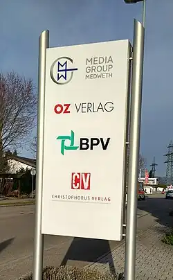 Firmenlogos der Unternehmensgruppe OZ am Hauptsitz in Rheinfelden (Baden)
