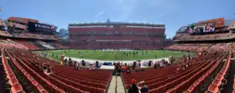 Panorama von der 50-Yardlinie (September 2021)