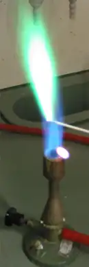 Kupfer, grün, auch blaugrün (türkis)