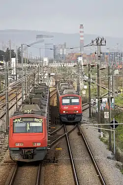 Zwei Züge der Baureihe bei Bobadela