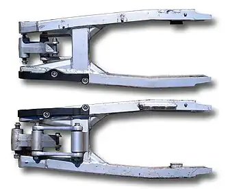 Hinterradschwingen mit Umlenkhebel