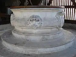 Burg Forchtenstein, Brunnen, Kaiserstein