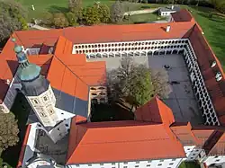 Kloster Kostanjevica (Luftaufnahme)