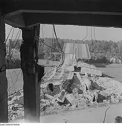 Östliches Widerlager mit Blick in Richtung Westen