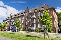 Renoviertes ehemaliges Unterkunftshaus (Haus 2), heute im Frösleeweg (Foto 2012)