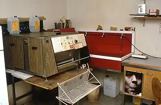 Geschlossener Farbfotoentwickler (Photo: 1991)