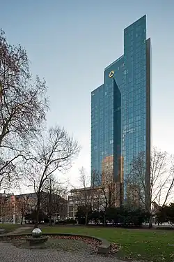 Aufnahme mit 17-mm-Shift-Objektiv aus anderer Aufnahmerichtung