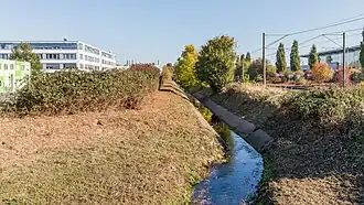 Kanalisiert, nahe Emmy-Noether-Straße, Köln