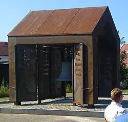 Friedensglocke Crivitz mit Pavillon