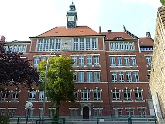 Haupttrakt der Rudolf-Hildebrand-Grundschule