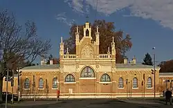 Das Hauptgebäude des Hernalser Friedhofs (1870-2)