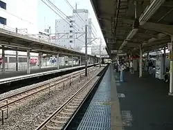 Bahnsteige an der Tōkaidō-Hauptlinie