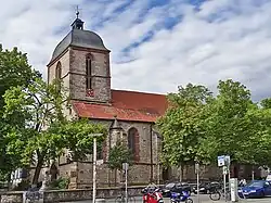 Die St.-Albani-Kirche von Süden