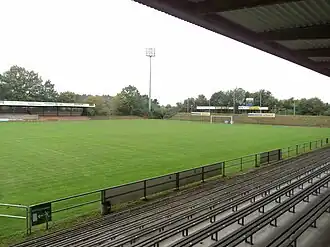 Blick von der Haupttribüne nach rechts (2014)
