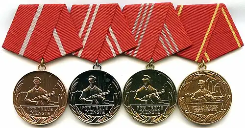 Medaille für treue Dienste in den Kampfgruppen (vier Stufen)