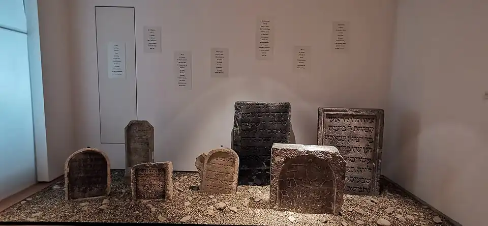 Jüdische Grabsteine im Historischen Museum Regensburg