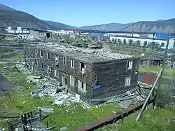 Gewerbegebiet und Ruinen (2016)