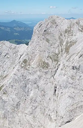 Die Gamshalt oberhalb des Oberen Scharlinger Bodens von Süden, gesehen vom Sonneck