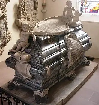 Marmorsarkophag der Äbtissin Elisabeth (1681–1766)