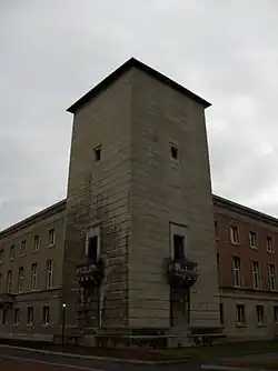 Gauforum Weimar, unvollendeter Turm