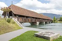 Gedeckte Holzbrücke in Wangen a. d. Aare