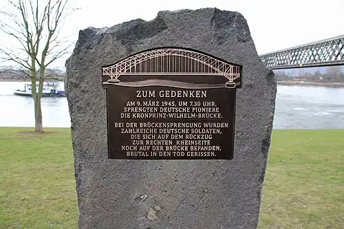 Gedenktafel an der Kronprinz-Wilhelm-Brücke