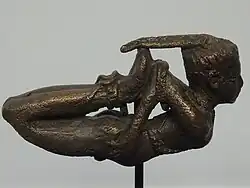 Bronzefigurine eines von den Kuschiten gefesselten nubischen Königs