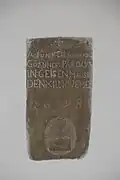 Priestergrabstein mit der Jahreszahl 1698