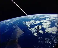 Agena-Raketenstufe am Sicherheitsband, zweiter Versuch mit Gemini&nbsp;12 (1966)