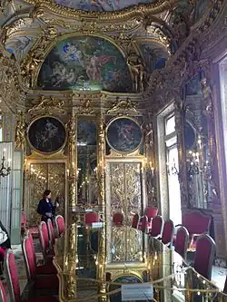 Die „vergoldete Galerie“