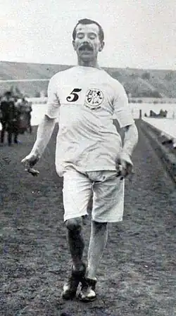 George Larner gewann beide&nbsp;Gehwettbewerbe