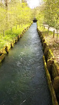 Erste Teilstrecke, Blick zurück, im Hintergrund das dem Emme-Auslass unmittelbar folgende Regulierwehr