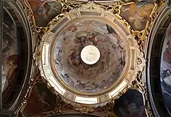 Barocker Laternenturm der Vierung mit Laterne der Laterne