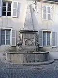 Fontaine aux Dauphins