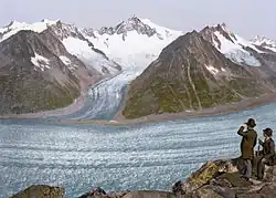 Einmündung des Mittelaletschgletschers in den Grossen Aletschgletscher um 1900, vom Eggishorn aus