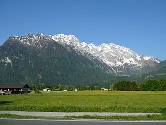 Hoher Göll (Gipfel rechts) von Osten (Kuchl)