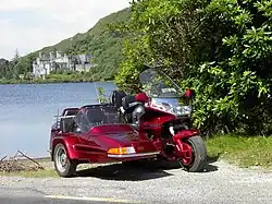 Honda-Gold-Wing-Gespann mit EZS-Beiwagen