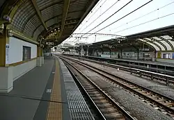 Blick auf die Bahnsteige