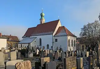 Gottesackerkirche St. Maria vom Friedhof aus gesehen