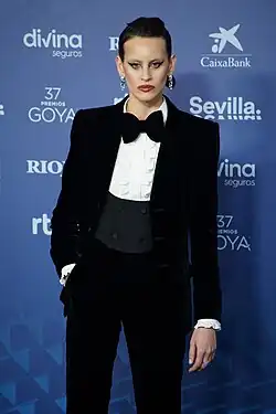 Regisseur und Drehbuchautor Galder Gaztelu-Urrutia (links) und Hauptdarstellerin Milena Smit (rechts)