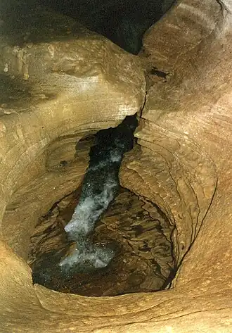 Gletschertopf in der Grønligrotta