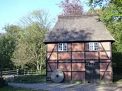Grützmühle, stand bis 1962 in Hummelsbüttel, heute im Museumsdorf Hamburg-Volksdorf